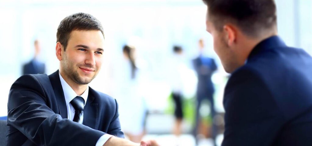 چگونه تبدیل به یک تریدر حرفه ای شویم؟ (راهنمای گام به گام)
