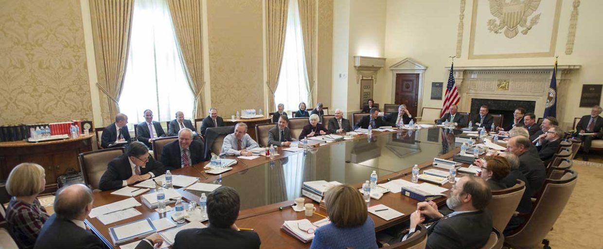What-is-the-Federal-Open-Market-Committee-FOMC کمیته بازار آزاد فدرال رزرو آمریکا (FOMC) چیست؟